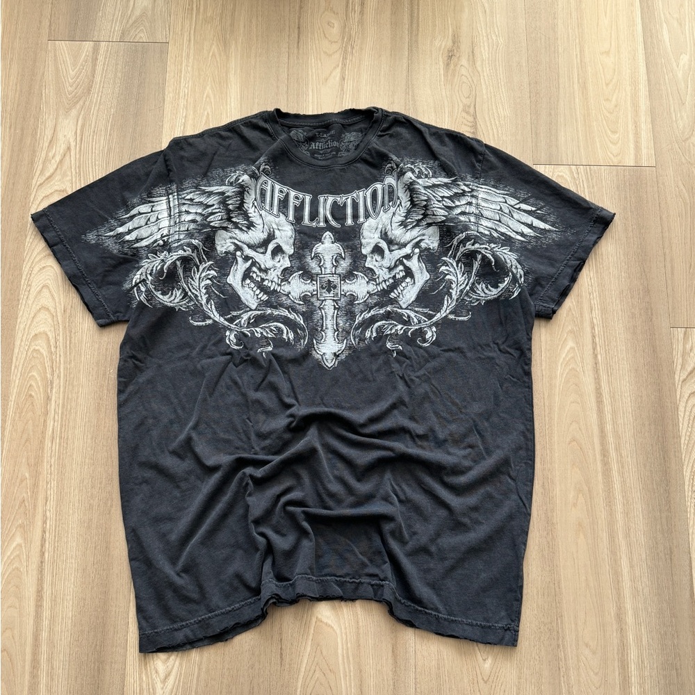 Mens Affliction XL black tee shirt Y2K skulls rocker cross Flying Skulls wings